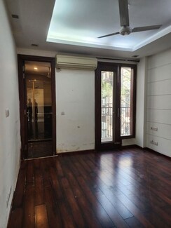 3 BHK + Extra Room Builder Floor For Rent in Saket