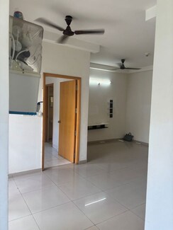 2 BHK Apartment For Rent in Mantri Celestia