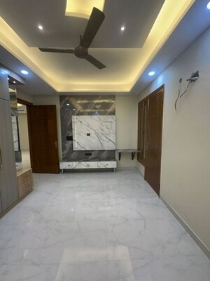 Living Room in 3.5 BHK Builder Floor at Sector 8 Dwarka – for Rent