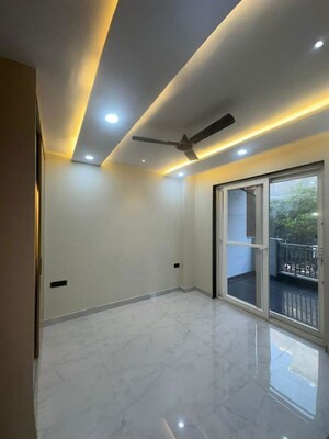 Room in 3.5 BHK Builder Floor at Sector 8 Dwarka – for Rent