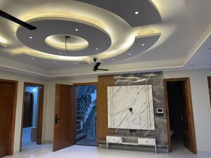 Furnished Amenities in 3.5 BHK Builder Floor at Sector 8 Dwarka – for Rent