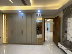 Room in 3.5 BHK Builder Floor at Sector 8 Dwarka – for Rent