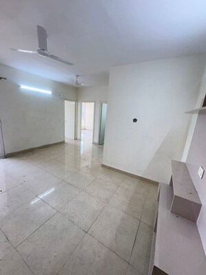 Room in 2 BHK Apartment at Signature The Millennia 3, Sector 37d – for Rent