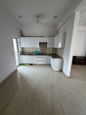 3 BHK Apartment For Rent in Panchsheel Pratistha, Sector 75