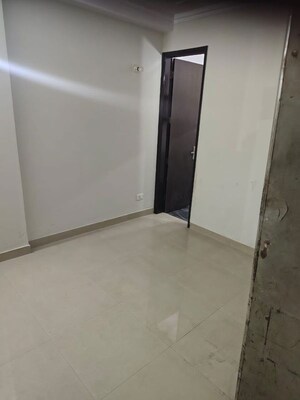 Room in 3 BHK Builder Floor at Kay Cee Pavilion, Sector 10 Dwarka – for Rent
