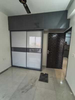 Room in 2 BHK Apartment at Signature The Millennia 2, Sector 37d – for Rent