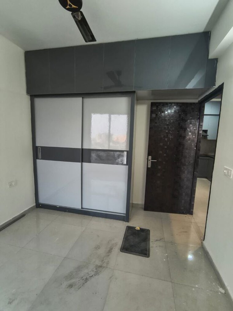 Room, signature-the-millennia-2 2 Bedroom 1000 Sq.Ft. Apartment In Sector 37d Gurgaon 10399239
