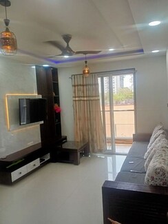 2 BHK + Extra Room Apartment For Rent in Shubh Shagun