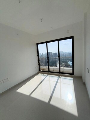 Room in 3 BHK Apartment at Sunteck Avenue 2, Goregaon West – for Rent
