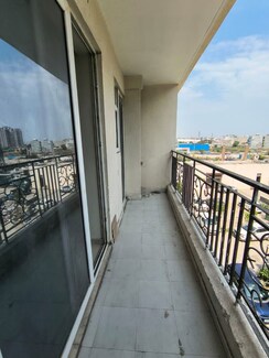 2 BHK Apartment For Rent in Signature The Millennia 2