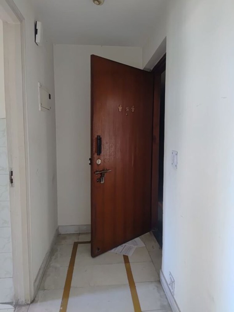 Bathroom, ansal-sushant-estate 1 Bedroom 800 Sq.Ft. Apartment In Sector 52 Gurgaon 10399274