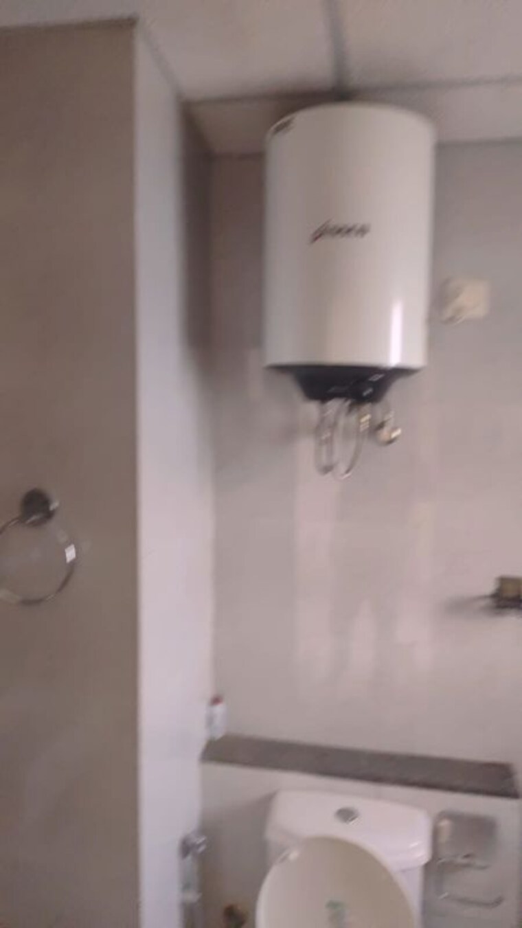 Bathroom, sushma-grande-nxt 4 Bedroom 2250 Sq.Ft. Apartment In Lohgarh Zirakpur 10399265