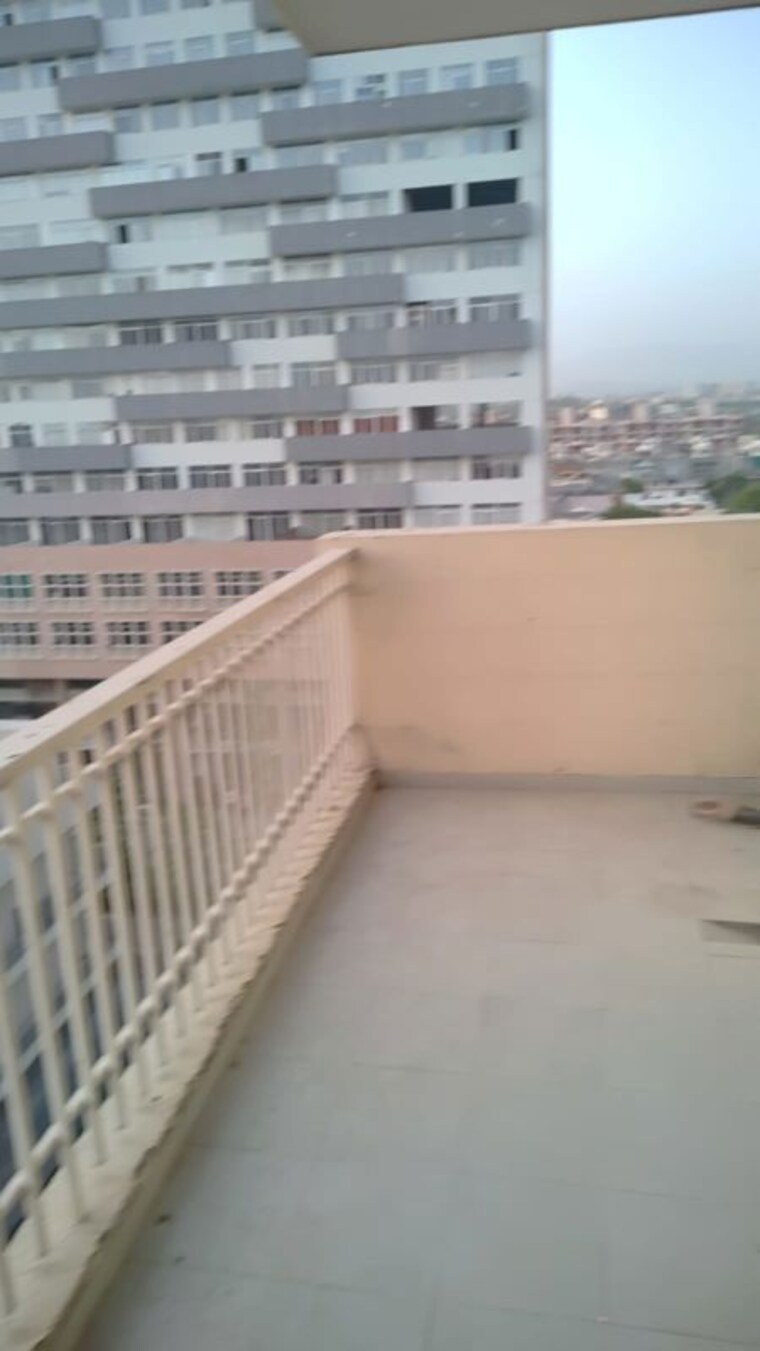 Balcony, sushma-grande-nxt 4 Bedroom 2250 Sq.Ft. Apartment In Lohgarh Zirakpur 10399265