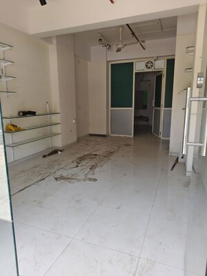  Shop – Exterior View View at Gota - for Rent