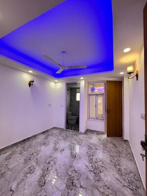 Room in 3 BHK Builder Floor at Palm Residency Chhatarpur, Chattarpur – for Rent