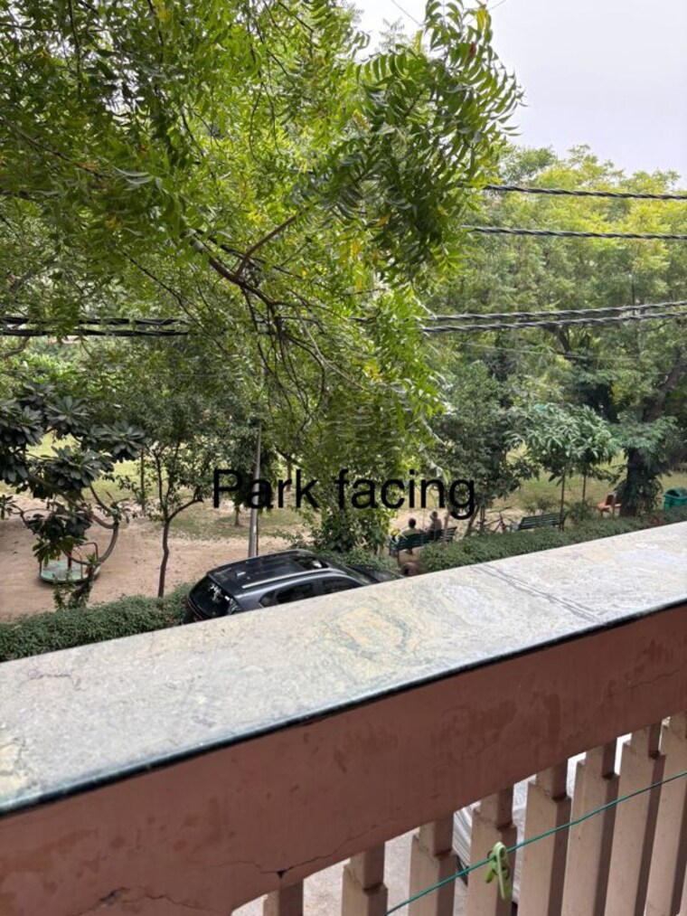 Balcony, vaishali-apartments 5 Bedroom 3500 Sq.Ft. Builder Floor In Ramprastha Greens Ghaziabad 10399297