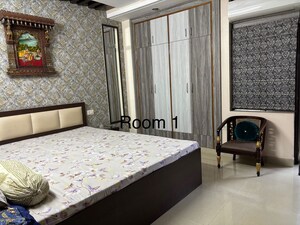Bedroom in 5 BHK Builder Floor at Vaishali Apartments, Ramprastha Greens – for Sale