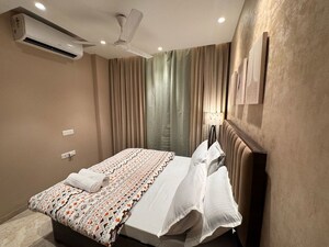 Bedroom in 4 BHK Apartment at Sector 6 Dwarka – for Rent