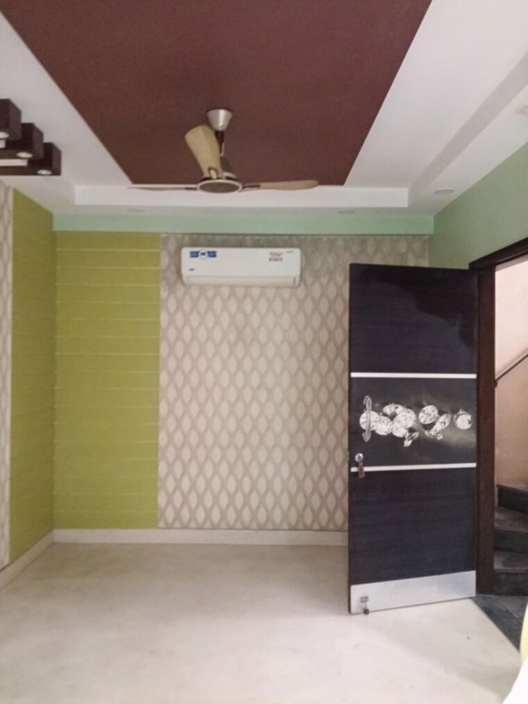 Team Area, rwa-apartments-sector-26 2 Bedroom 1600 Sq.Ft. Villa In Sector 26 Noida 10399397