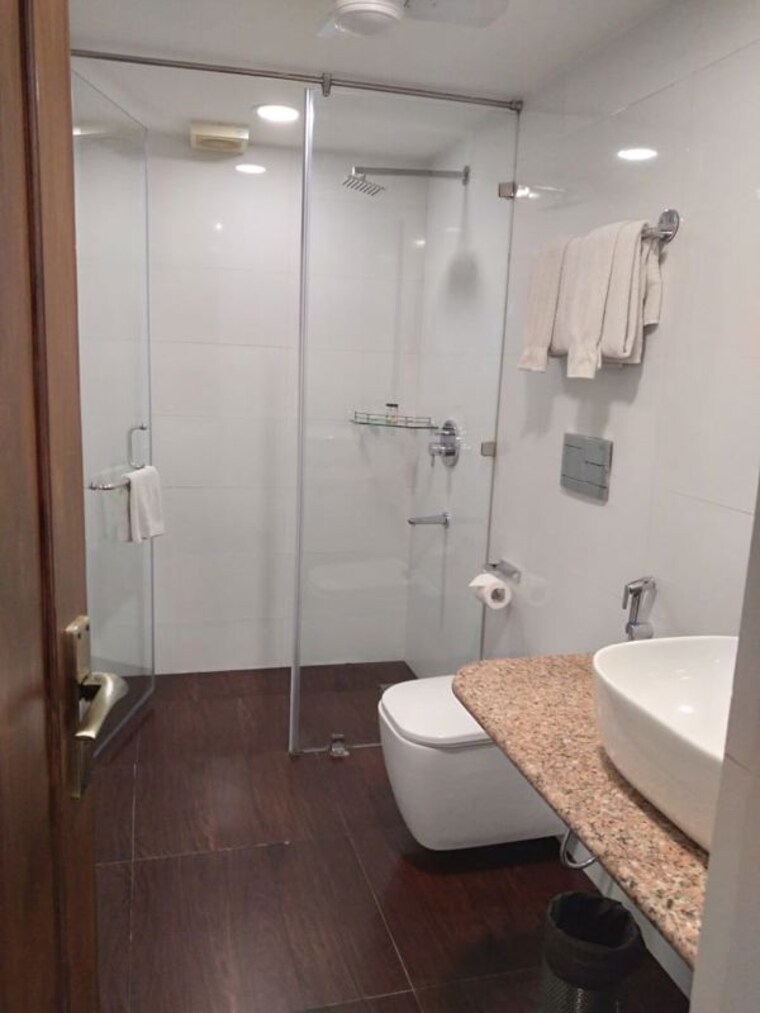 Bathroom, sector 45 2 Bedroom 100 Sq.Yd. Builder Floor In Sector 45 Gurgaon 10399436