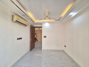 Room in 2 BHK Builder Floor at Palm Residency Chhatarpur, Chattarpur – for Rent