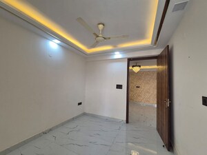 Room in 2 BHK Builder Floor at Palm Residency Chhatarpur, Chattarpur – for Rent