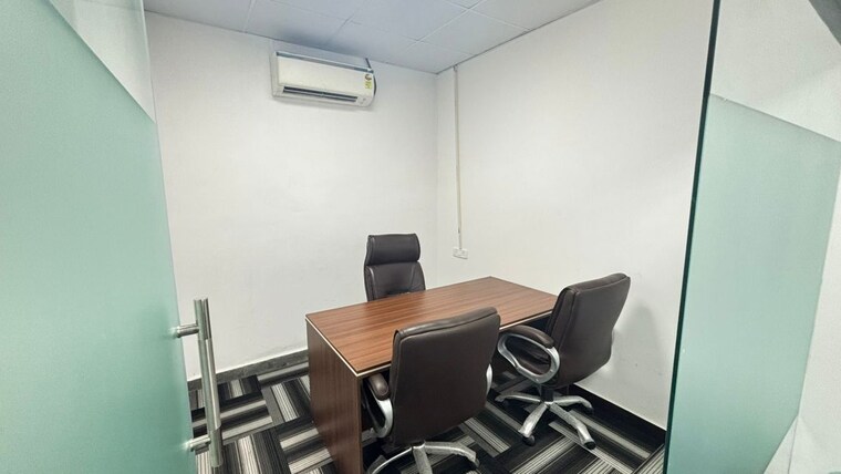 Living Room, sector 64 Commercial Office Space 1095 Sq.Ft. In Sector 64 Noida 10399453