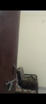 1 Rk  400 Sq.Ft. Builder Floor in Mehrauli