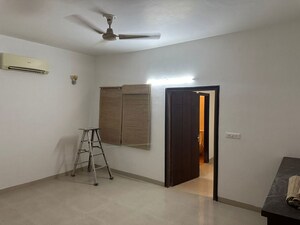 Room in 4 BHK Apartment at Pakhowal – for Sale