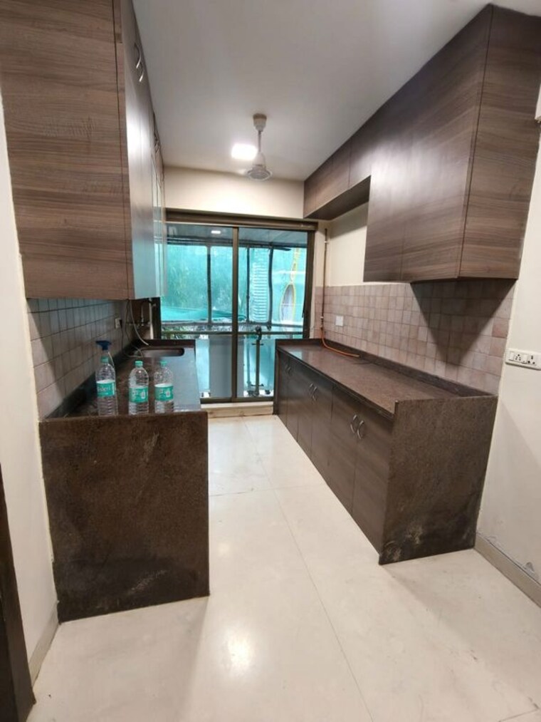 Kitchen, khar west 1 Bedroom 500 Sq.Ft. Apartment In Khar West Mumbai 10399483