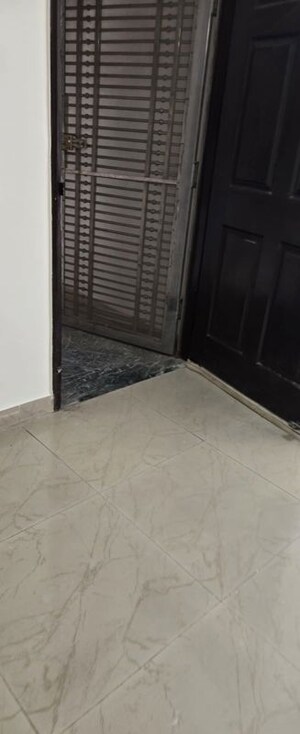 Bathroom in 3 BHK Builder Floor at Unitech Deerwood Chase, Nirvana Country – for Rent
