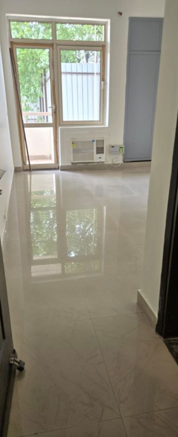Room, unitech-deerwood-chase 3 Bedroom 3000 Sq.Ft. Builder Floor In Nirvana Country Gurgaon 10399474