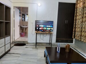 Furnished Amenities in 3 BHK Apartment at Sector 6 Dwarka – for Rent