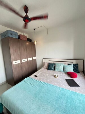 Bedroom in 2.5 BHK Apartment at Runwal Elegante, Andheri West – for Rent