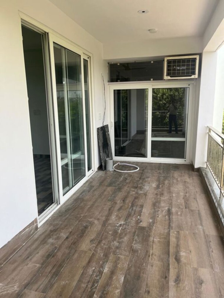 Balcony, sector 6 dwarka 3 Bedroom 2000 Sq.Ft. Apartment In Sector 6 Dwarka Delhi 10399515