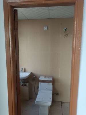 Bathroom in 2.5 BHK Apartment at Imperia Esfera, Sector 37c – for Sale