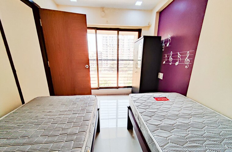Bedroom, goregaon west Pg For Boys In Goregaon West 10399548