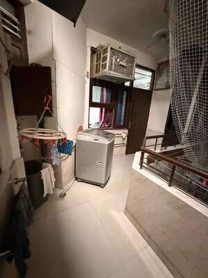 Team Area in 4 BHK Apartment at Sector 10 Dwarka – for Rent