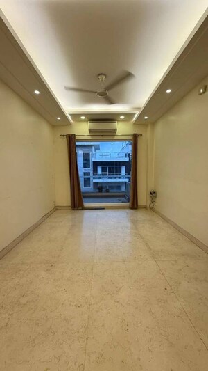 Room in 3 BHK Apartment at Bestech Park View Spa Next, Sector 67 – for Sale
