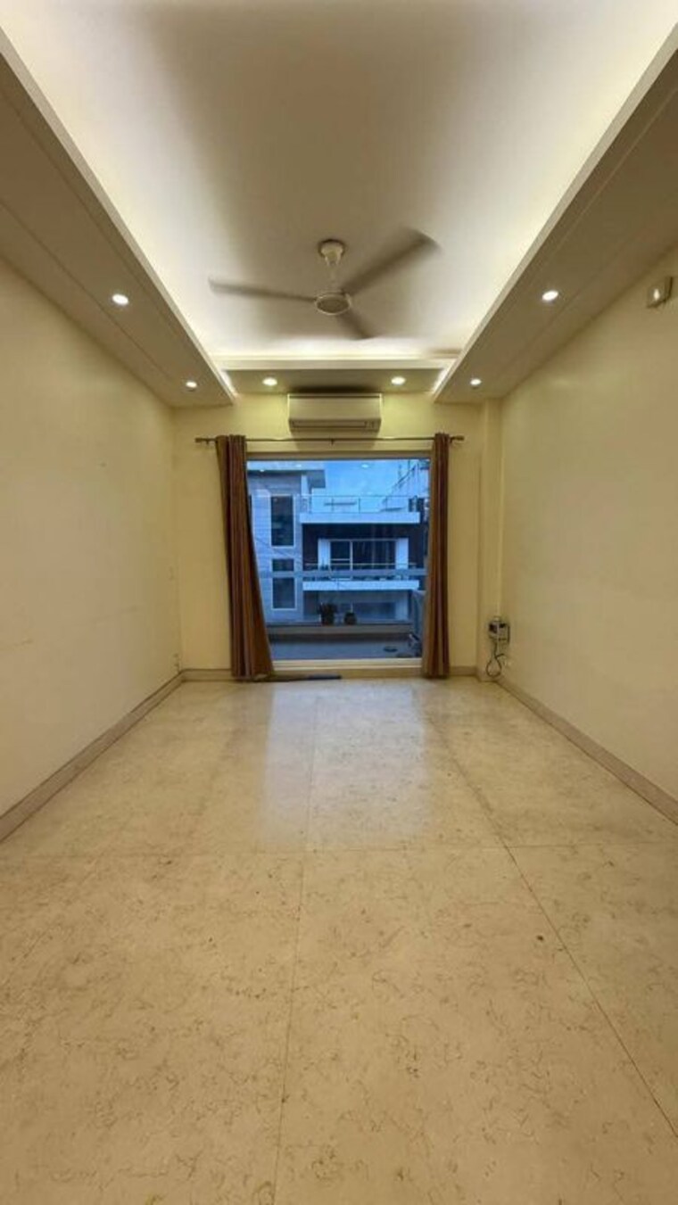 Room, bestech-park-view-spa-next 3 Bedroom 1950 Sq.Ft. Apartment In Sector 67 Gurgaon 10399565