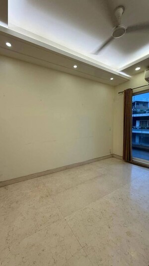 Room in 3 BHK Apartment at Bestech Park View Spa Next, Sector 67 – for Sale
