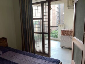 Room in 3 BHK Apartment at Jawahar Nagar – for Rent