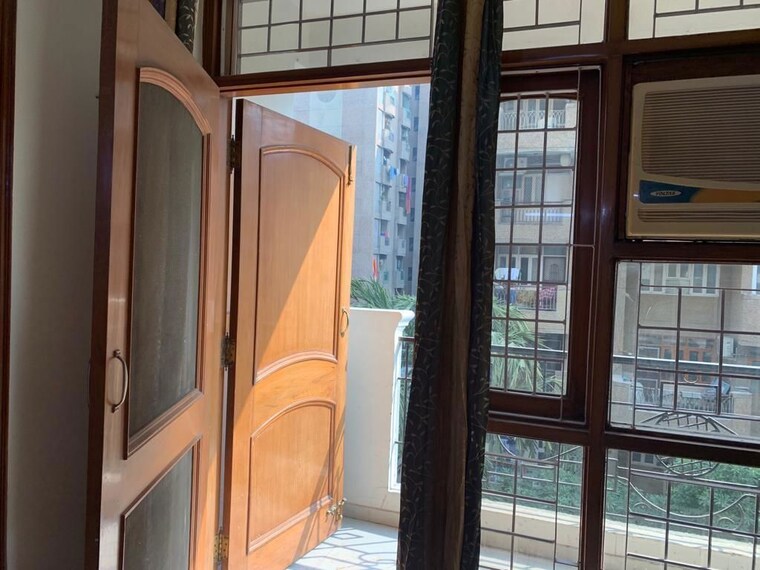 Balcony, jawahar nagar 3 Bedroom 1800 Sq.Ft. Apartment In Jawahar Nagar Delhi 10399623