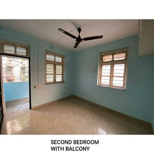 Room in 2 BHK Apartment at Pestom Sagar Colony, Chembur – for Rent
