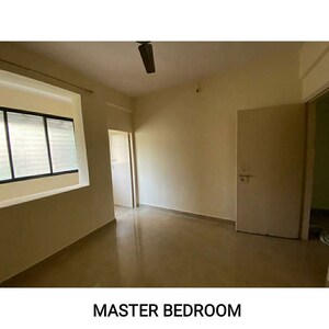 Room in 2 BHK Apartment at Pestom Sagar Colony, Chembur – for Rent