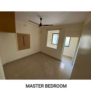 Room in 2 BHK Apartment at Pestom Sagar Colony, Chembur – for Rent
