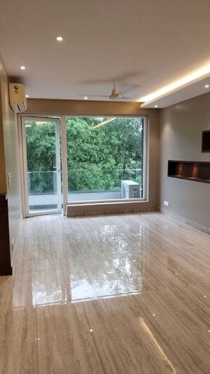 Room in 3 BHK Apartment at Sector 10 Dwarka – for Rent