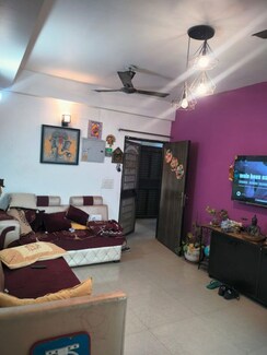 2 BHK + Store Room Apartment For Rent in Nirala Estate