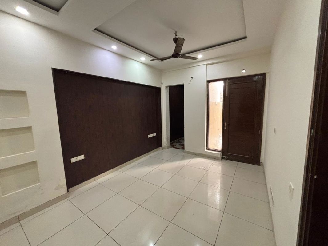 3 BHK Builder Floor For Rent in Sector 57