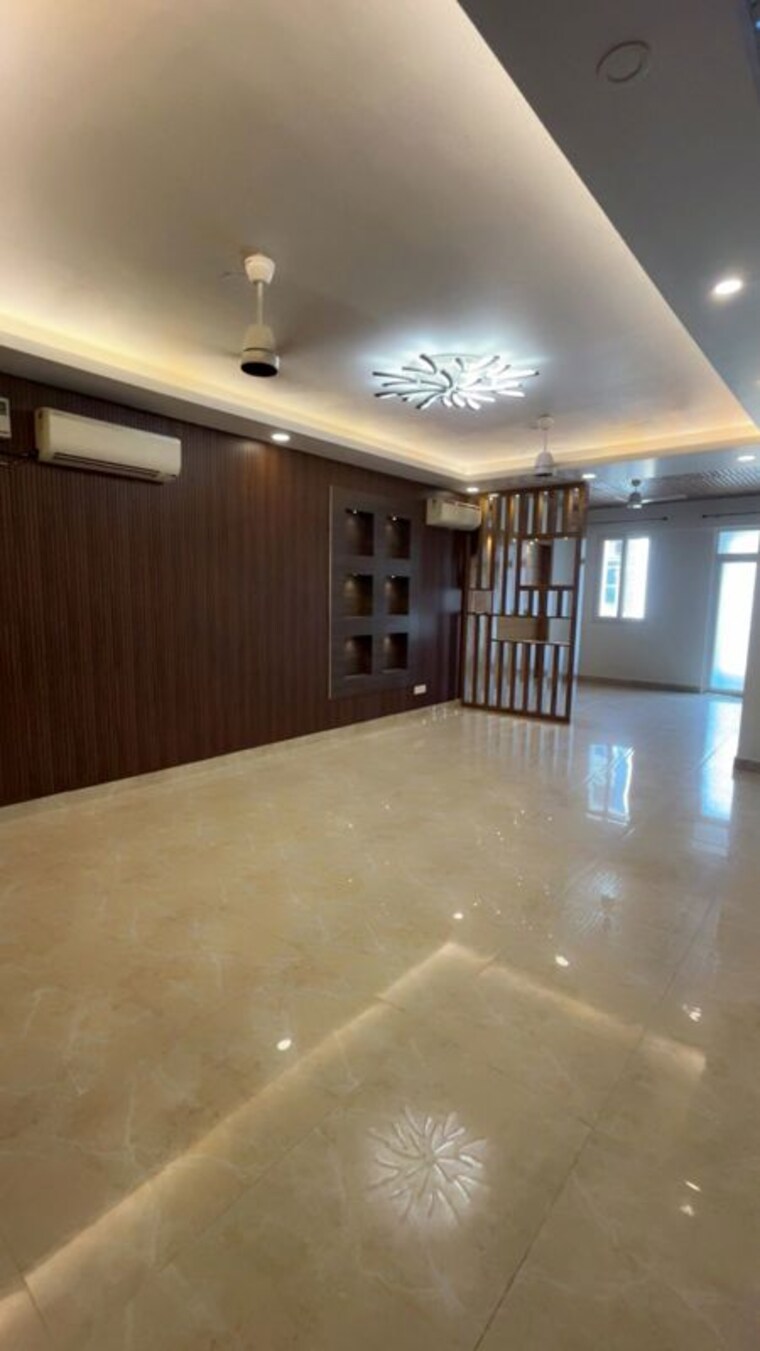 Room, bptp-park-elite-floors 4 Bedroom 250 Sq.Yd. Builder Floor In Sector 85 Faridabad 10399663